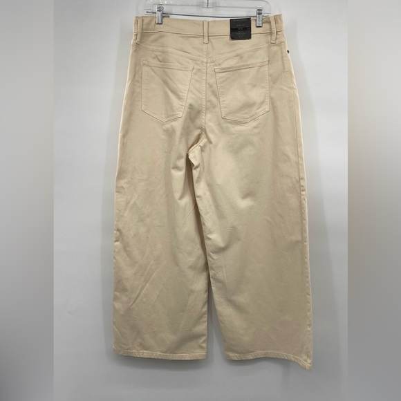 Banana Republic Stone ECRU Wide Leg jeans size 12p - Picture 7 of 10